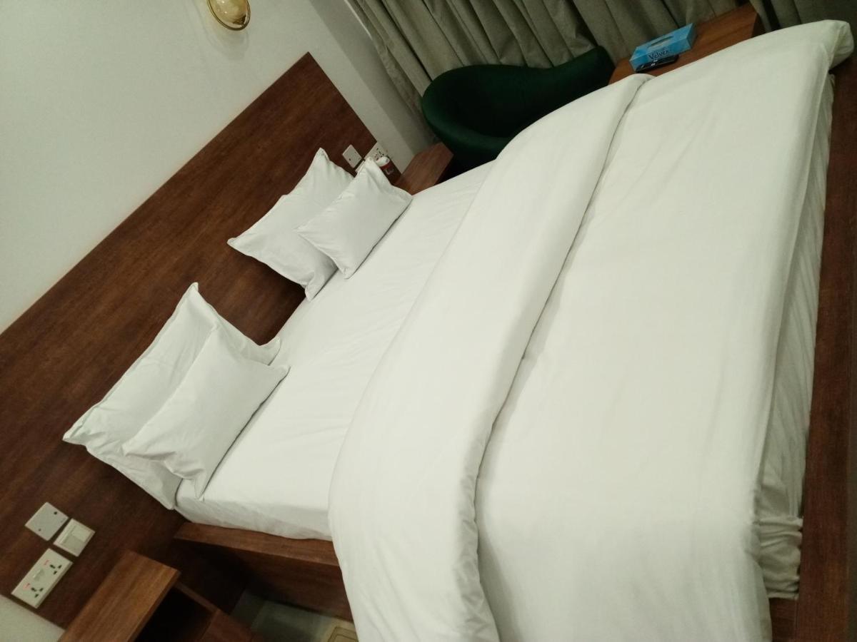 Ally Ngali Motel Kigali Buitenkant foto