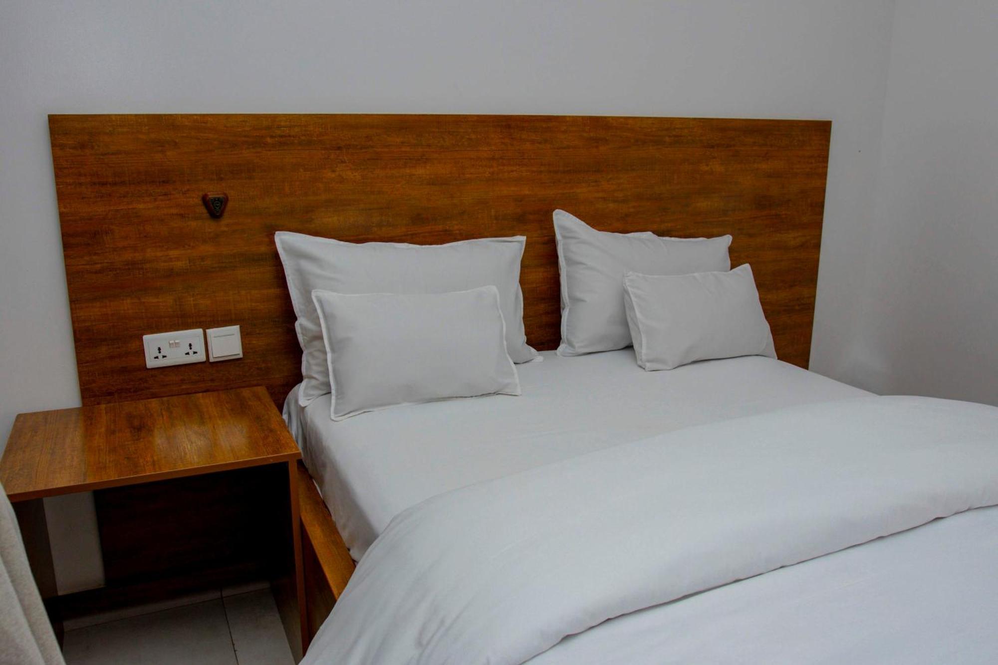 Ally Ngali Motel Kigali Buitenkant foto