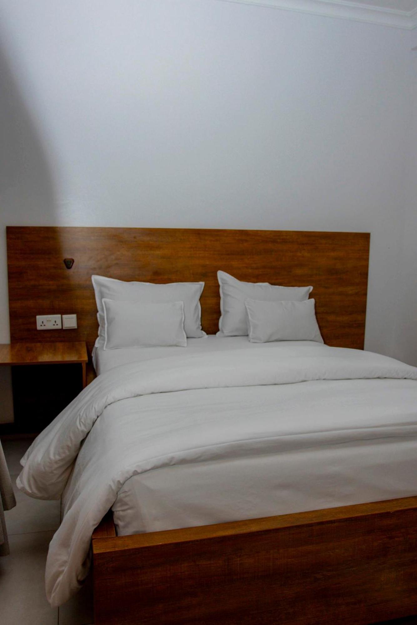 Ally Ngali Motel Kigali Buitenkant foto