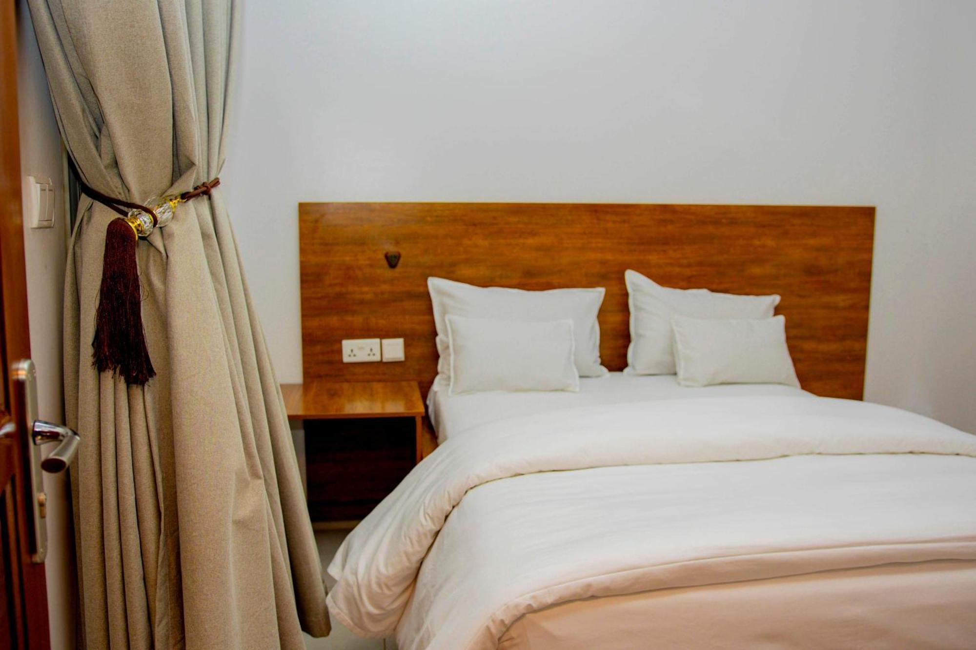 Ally Ngali Motel Kigali Buitenkant foto